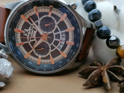 Krásný výběr hodinek, náramků a řetízků najdete ve všech našich obchodech